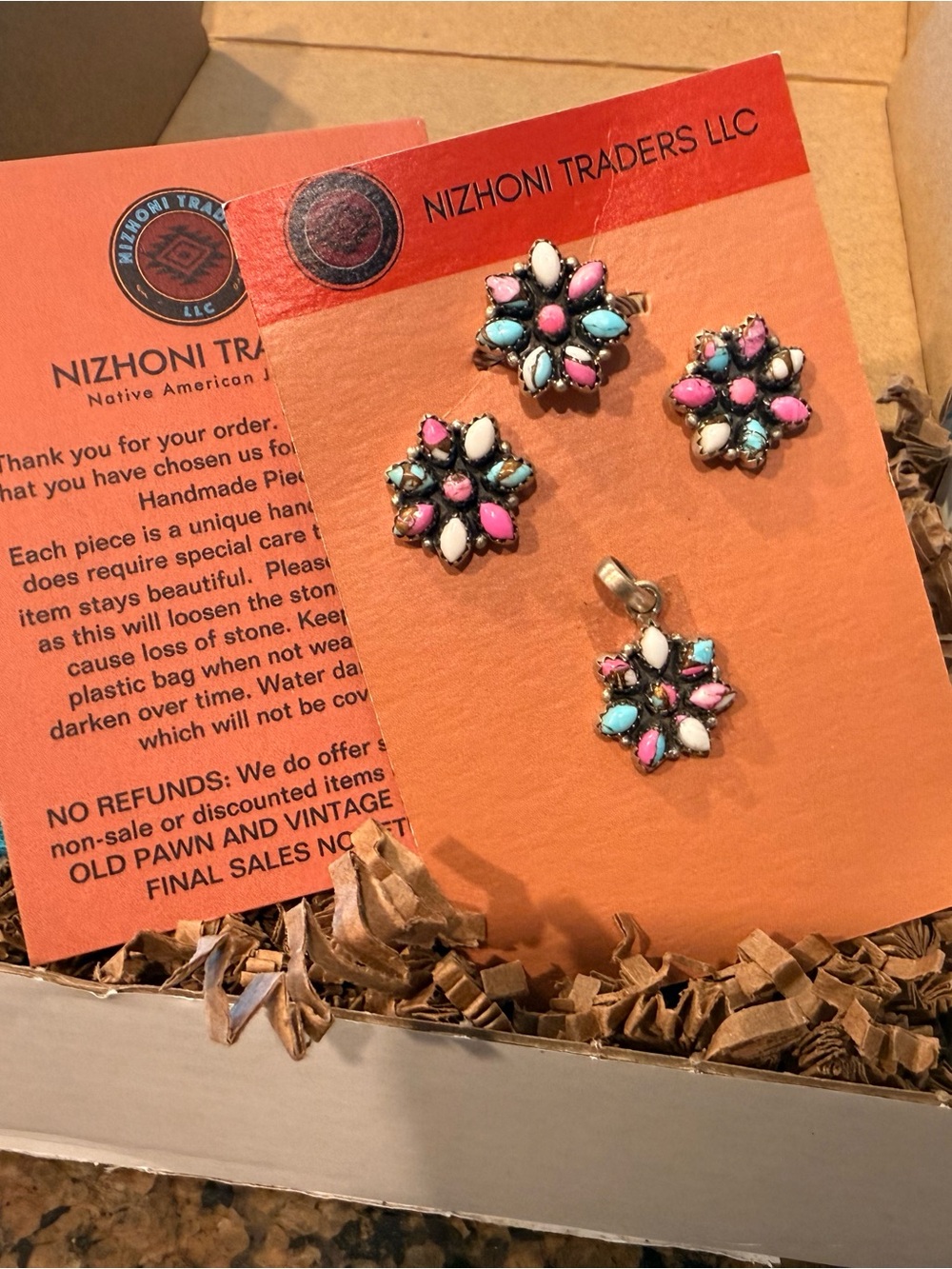 Nizhoni Sterling Silver Kingman Turquoise Cotton Candy White Buffalo Set